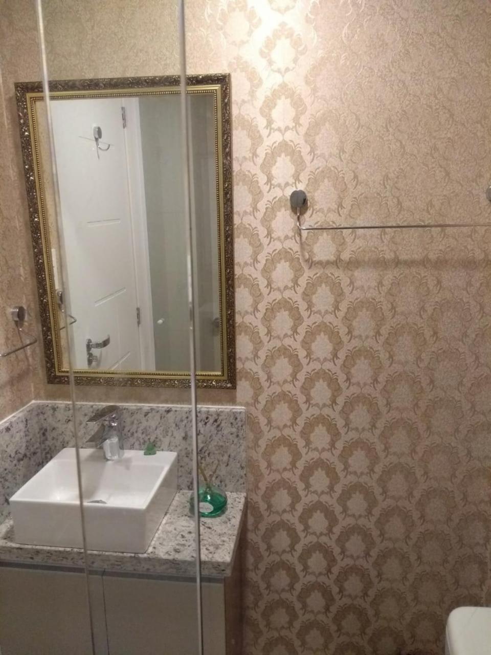 Apto. Beira Mar Em Bal. Camboriu Apartamento *